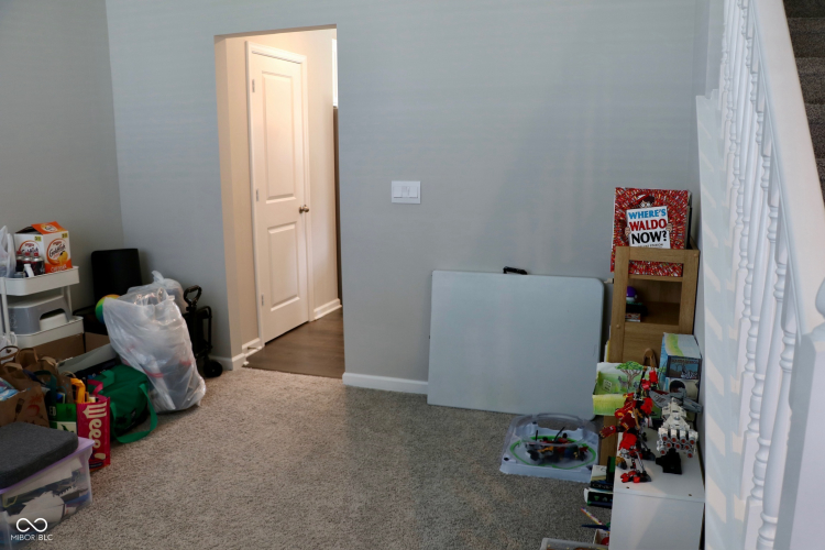 Listing Image 52