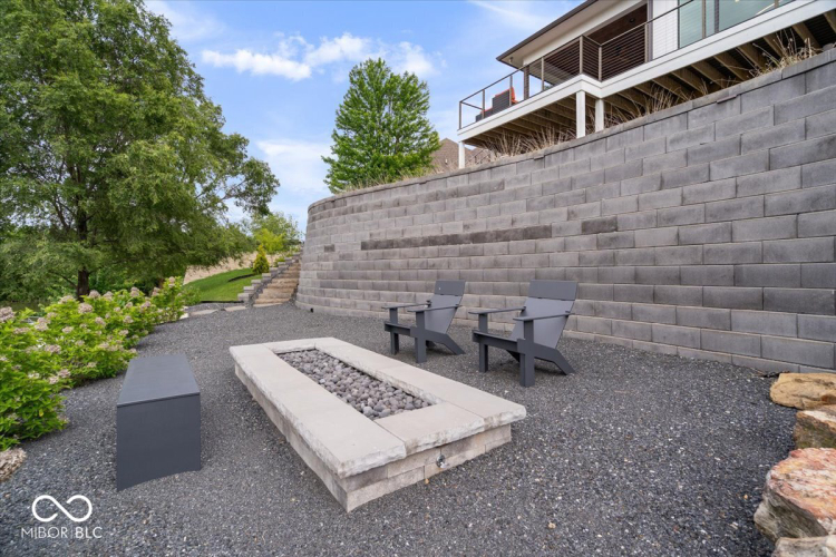 Listing Image 83