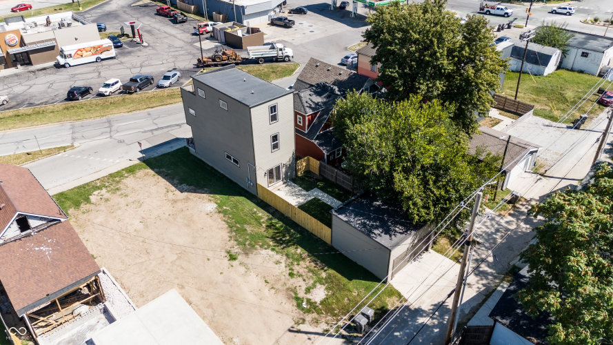 Listing Image 56