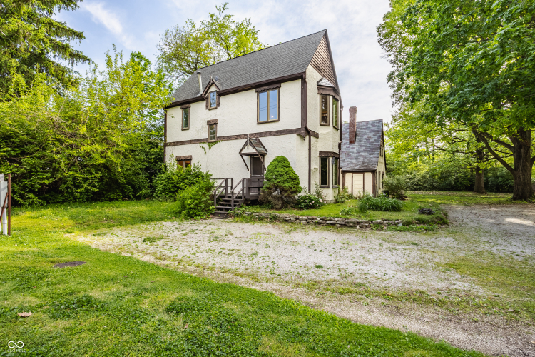 Listing Image 44