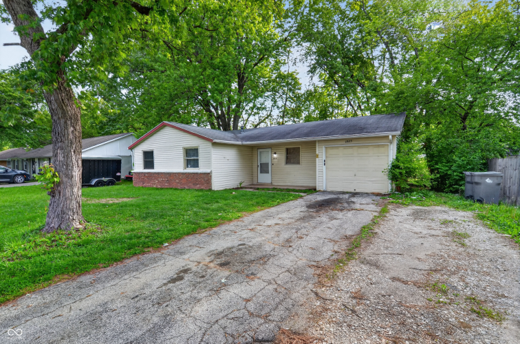 Listing Image 3