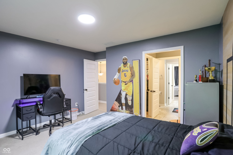 Listing Image 65