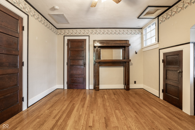 Listing Image 35