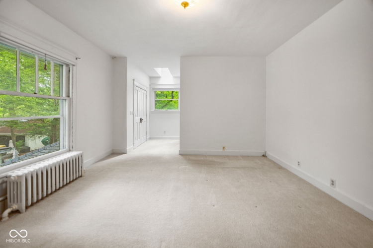 Listing Image 37
