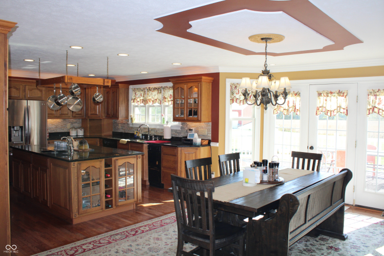Listing Image 9