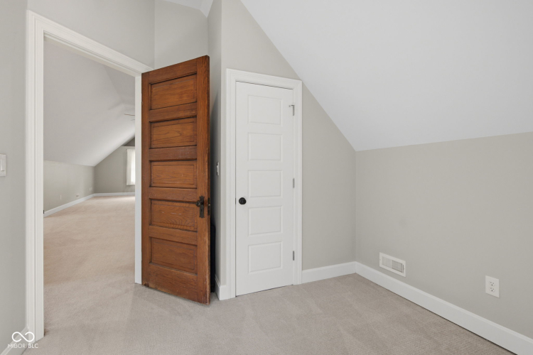 Listing Image 65