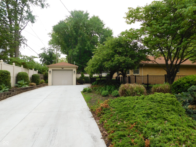 Listing Image 5