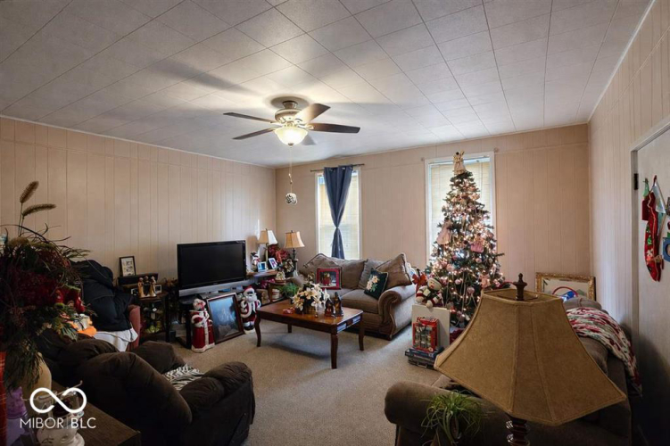 Listing Image 7