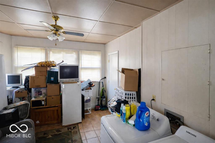 Listing Image 8