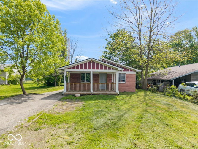 Listing Image 4