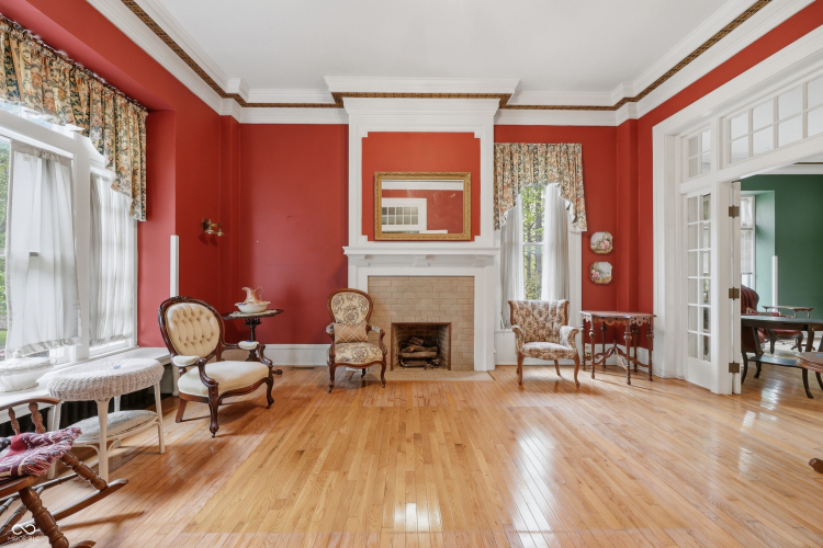 Listing Image 17