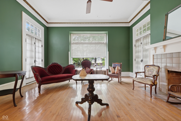 Listing Image 21