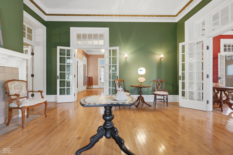 Listing Image 23