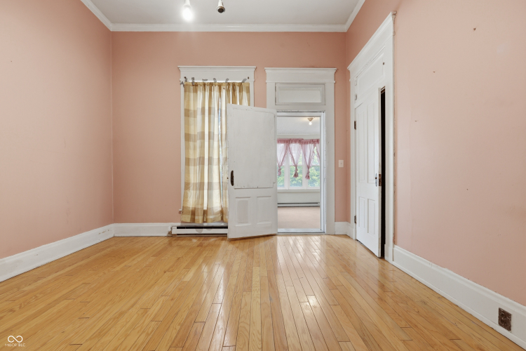 Listing Image 59