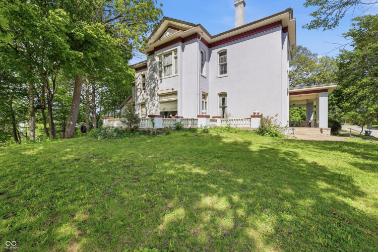 Listing Image 79