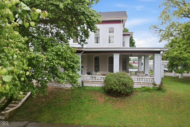 Listing Image 84