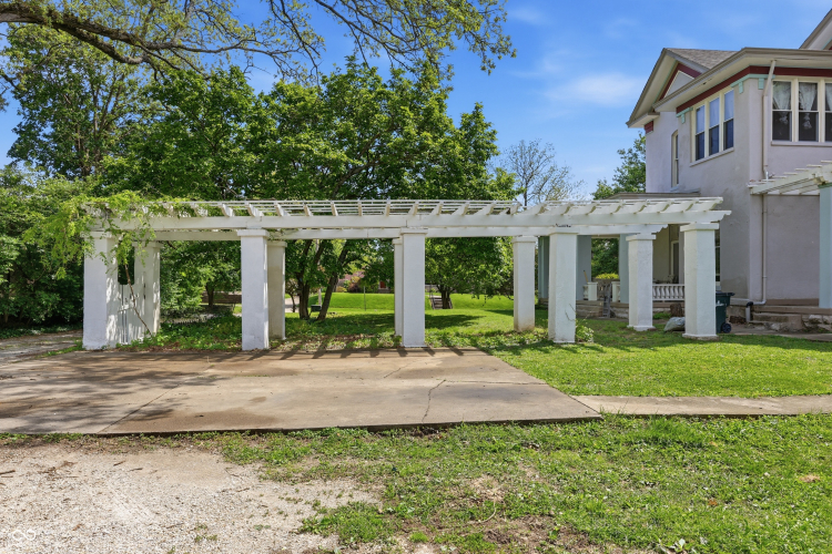 Listing Image 93