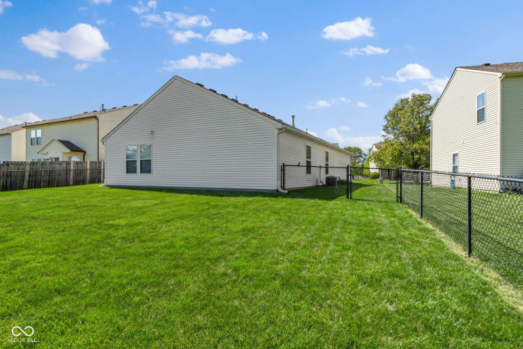 Listing Image 29