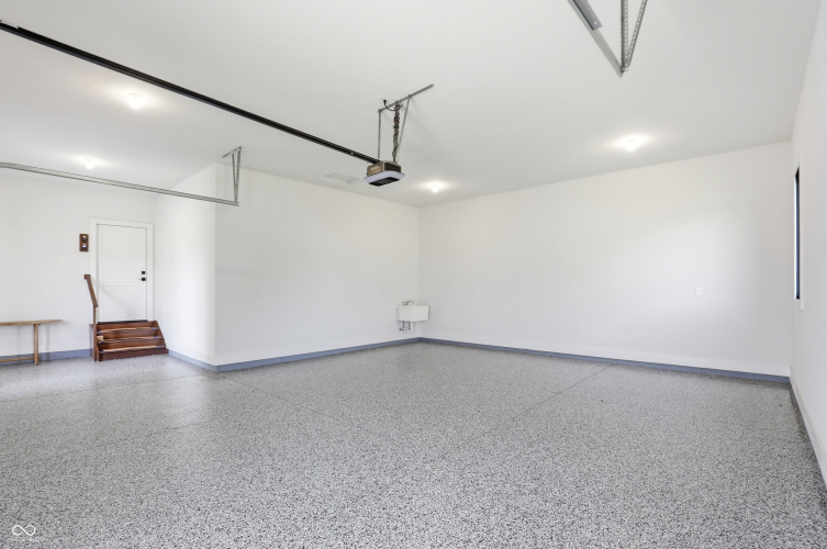 Listing Image 101