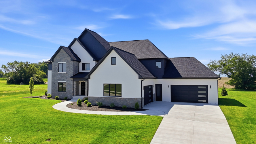 Listing Image 112