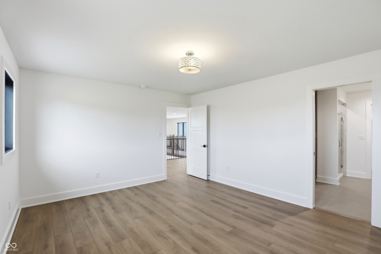 Listing Image 65