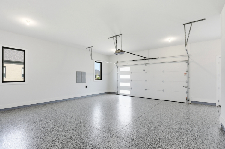 Listing Image 100