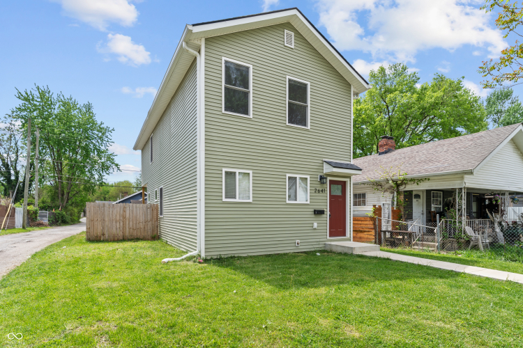 Listing Image 3
