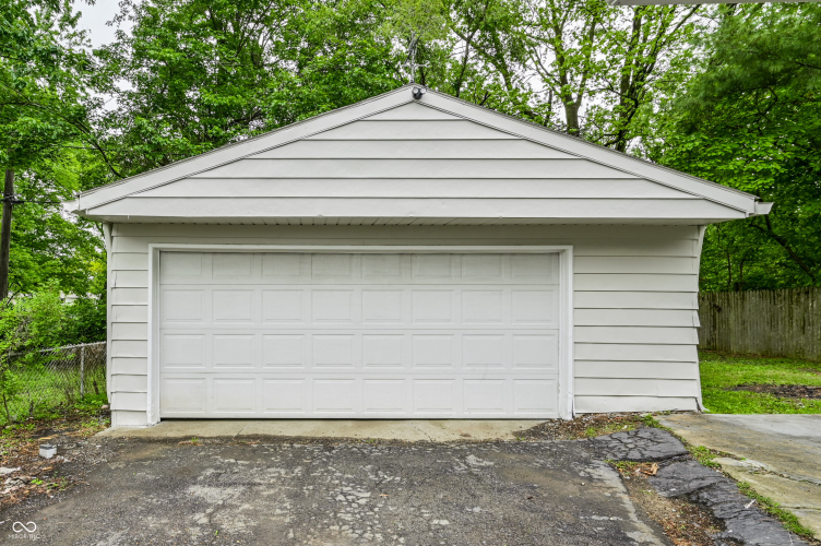 Listing Image 24