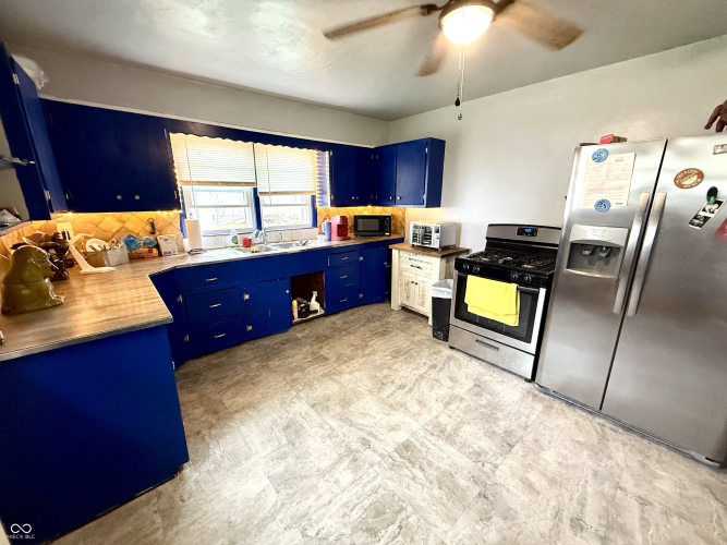 Listing Image 14