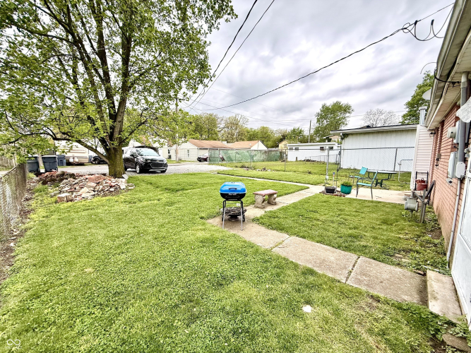 Listing Image 24