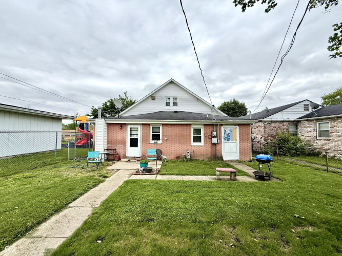 Listing Image 26
