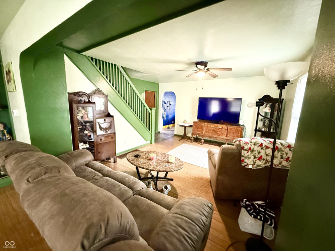 Listing Image 7