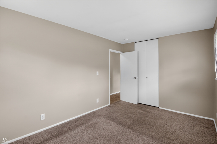 Listing Image 30