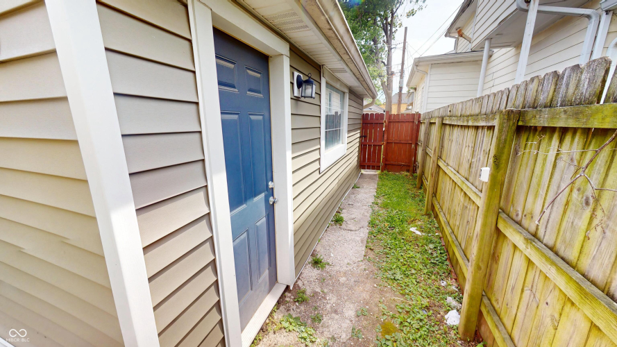 Listing Image 53
