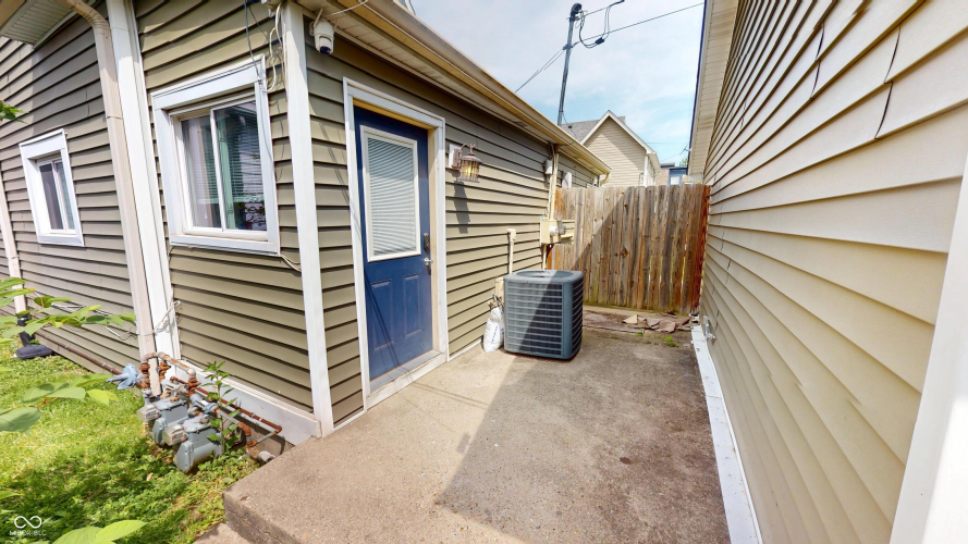 Listing Image 54