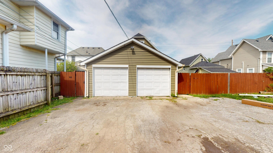 Listing Image 56