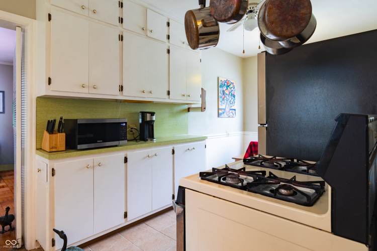 Listing Image 19