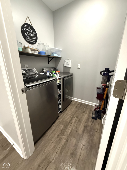 Listing Image 16