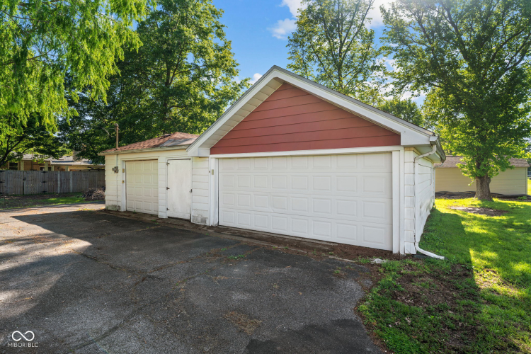 Listing Image 33
