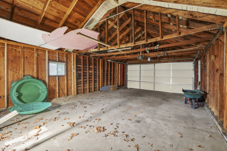 Listing Image 37