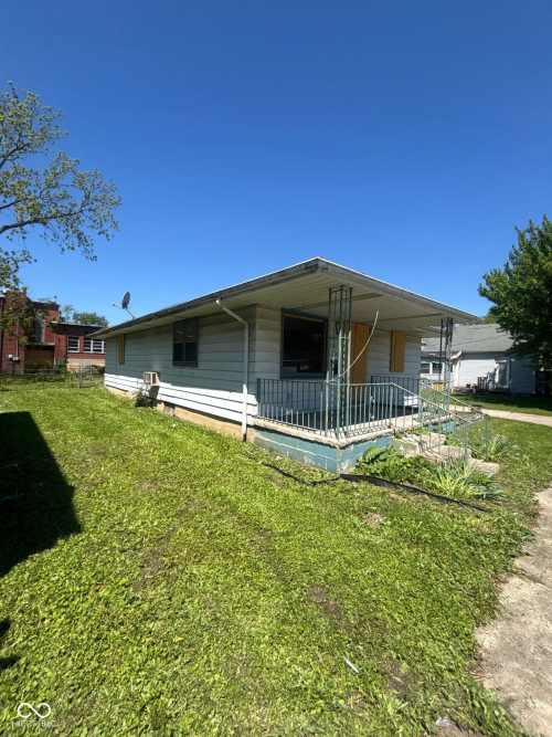 Listing Image 5