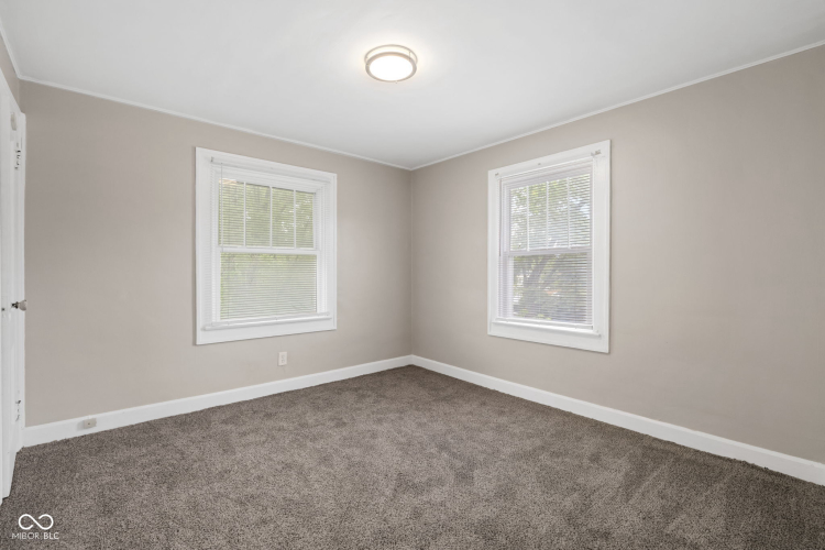 Listing Image 25