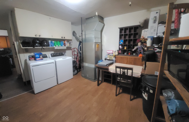 Listing Image 24