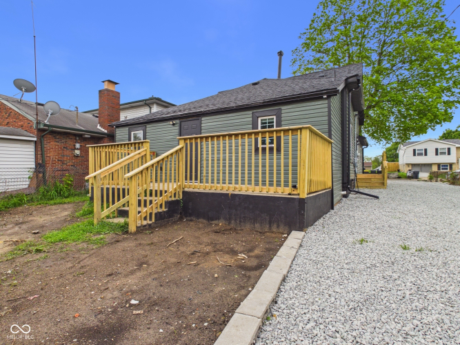 Listing Image 32