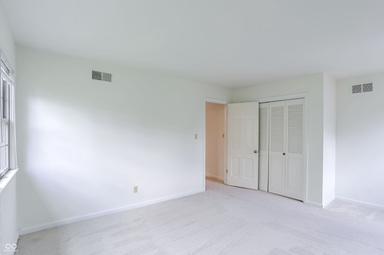 Listing Image 50