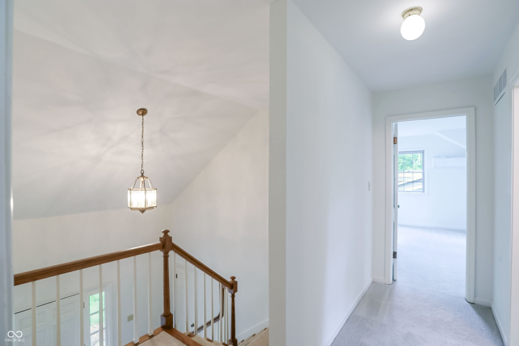 Listing Image 53