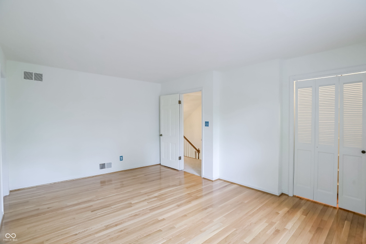 Listing Image 55