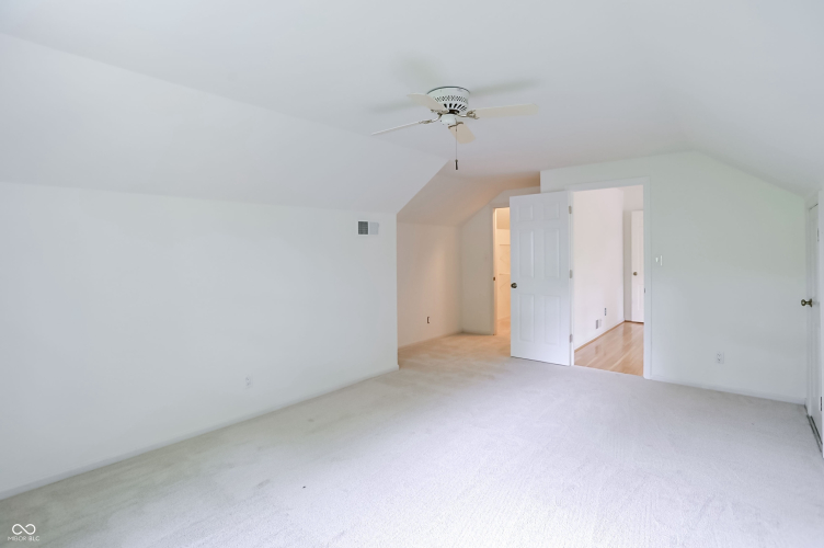 Listing Image 61
