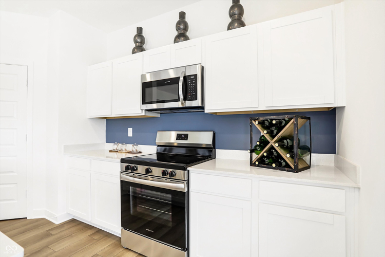 Listing Image 15