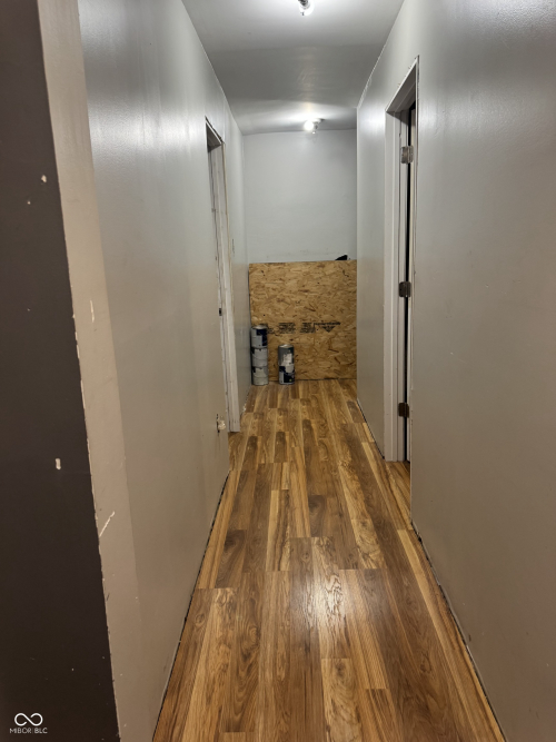Listing Image 17